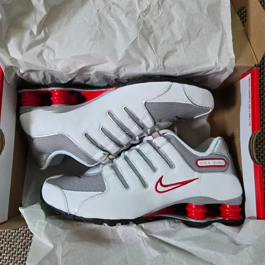 [BUNJANG] Nike Shox NZ Sneakers White/Red 255mm / 새신발// 나이키 샥스NZ  255mm