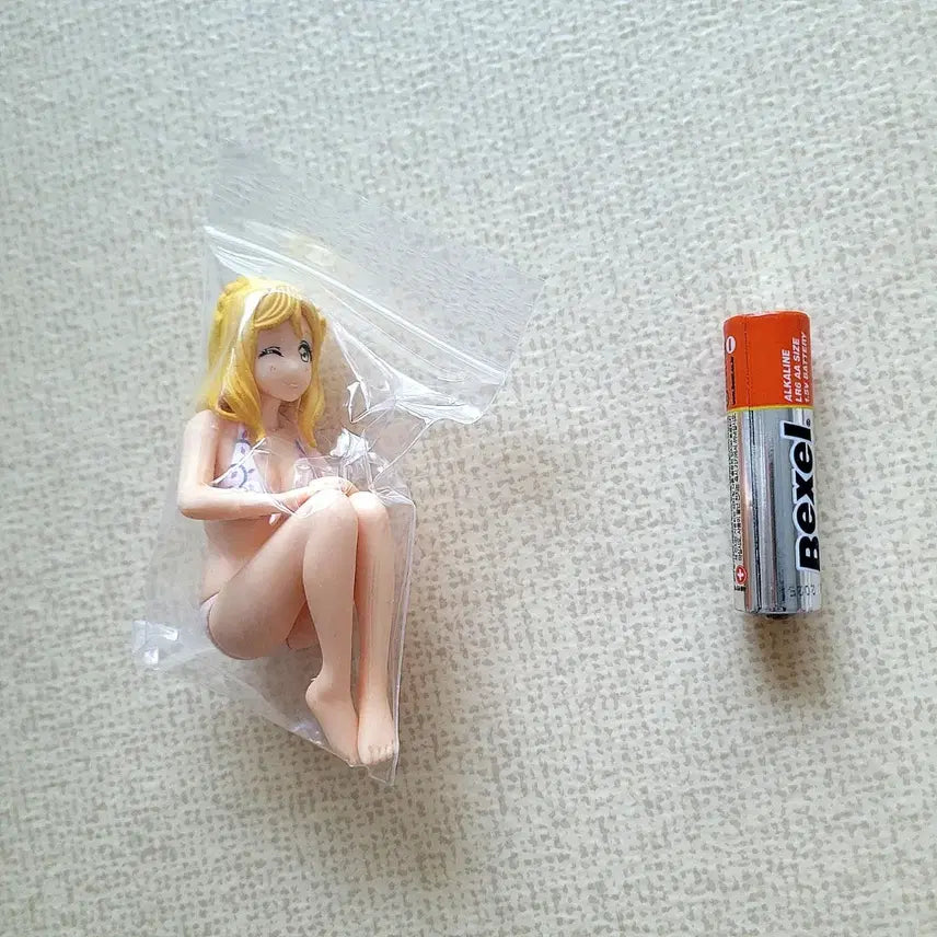 [BUNJANG] Love Live! Premium Gashapon Figure Mari (Swimsuit Version) / 러브라이브 프리미엄 가샤폰 피규어 마리 수영복버전  누들스토퍼