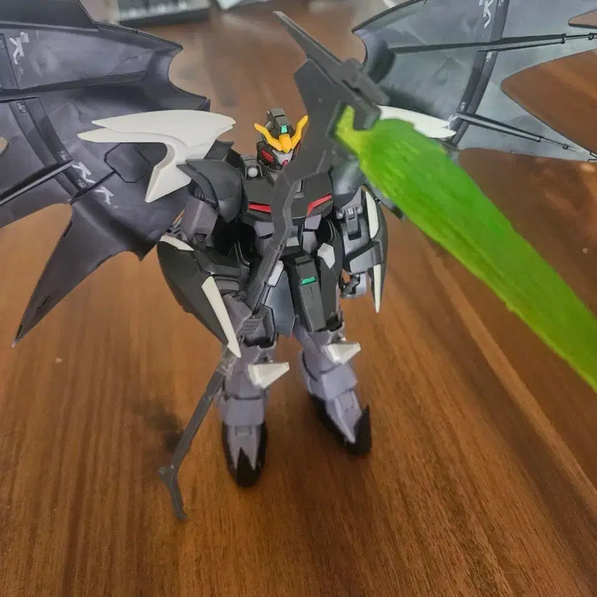 [BUNJANG] MG Gundam Deathscythe Hell EW Assembled Plastic Model / [MG] 건담 데스사이즈 헬 EW 조립품 프라모델
