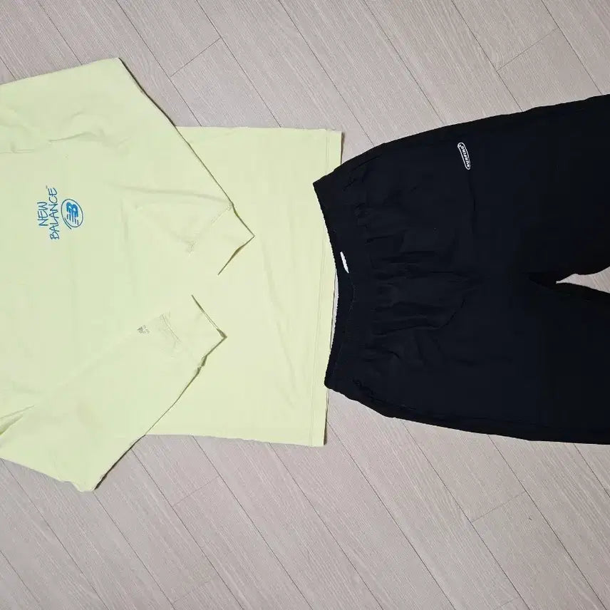 [BUNJANG] New Balance Kids Boys Rash Guard Set / 뉴발란스키즈 남아 래쉬가드 팝니다