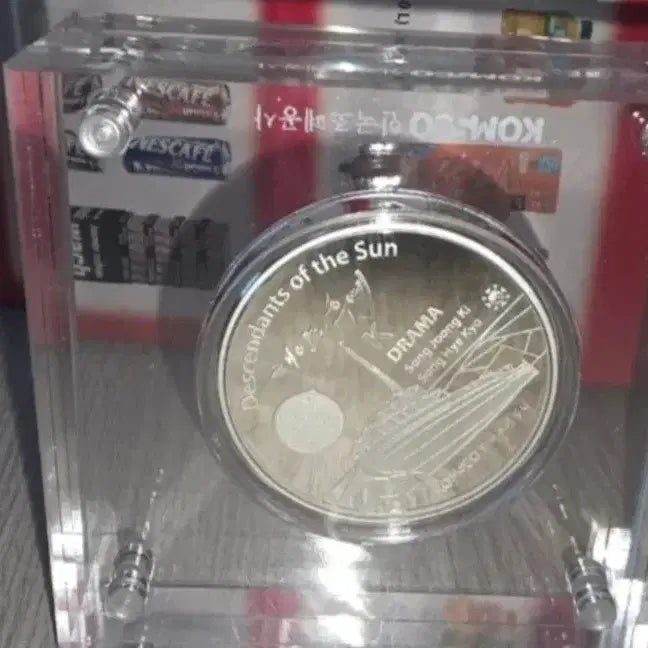 [BUNJANG] Song Joong Ki Descendants of the Sun Commemorative Silver Coin 40mm 31.1g / 송중기 태양의 후예 기념 은화 40mm 31.1g