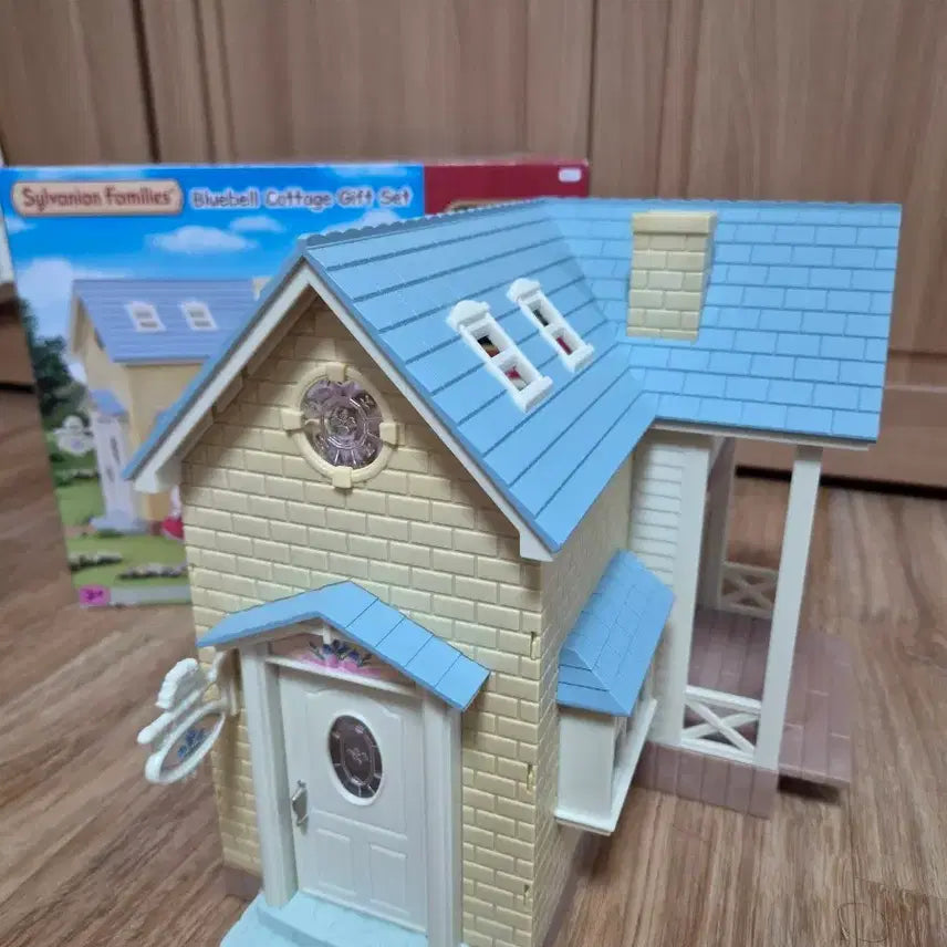 [BUNJANG] Sylvanian Families Bluebell Cottage Gift Set / 실바니안 패밀리 블루벨 코티지 선물 세트