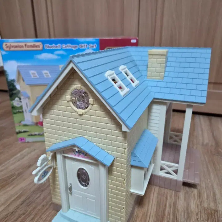 [BUNJANG] Sylvanian Families Bluebell Cottage Gift Set / 실바니안 패밀리 블루벨 코티지 선물 세트
