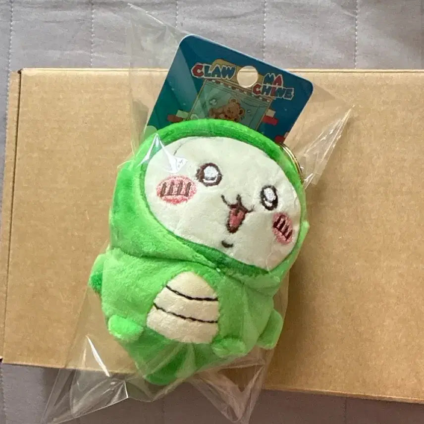 [BUNJANG] Chiikawa Dinosaur Plush Keychain New / 치이카와 공룡 인형키링 새상품