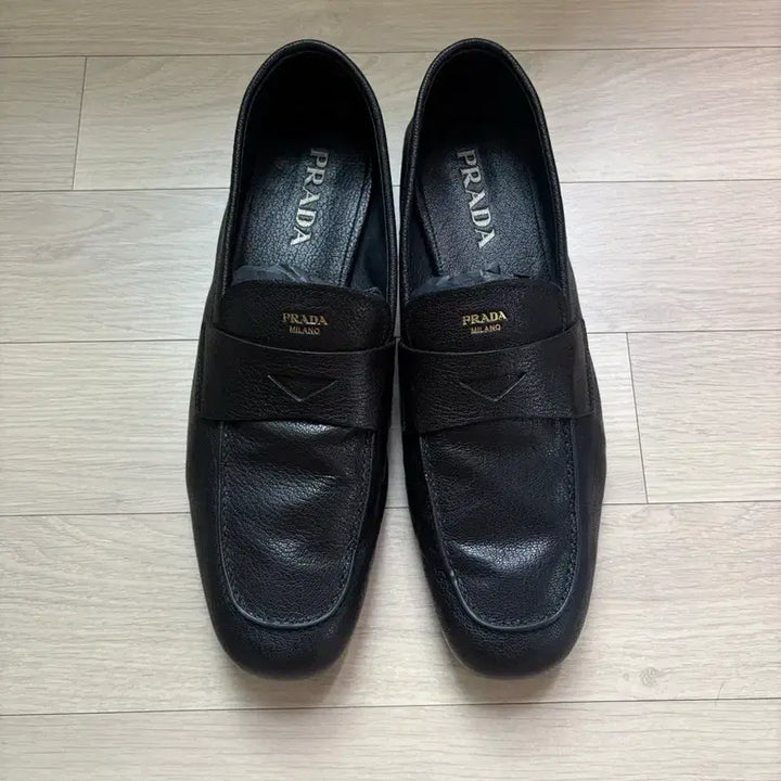[BUNJANG] Prada 2026 SS Loafers Size 44 / 프라다 26ss 로퍼 44