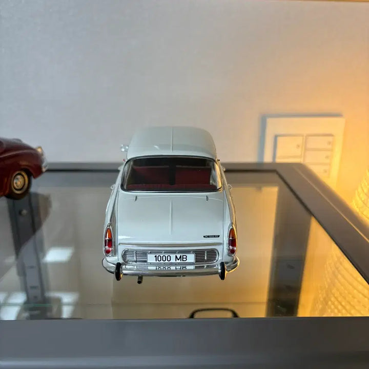 [BUNJANG] Modelcar 1:18 Skoda 1000MB Diecast / MODELCAR 1:18 스코다 1000MB 다이캐스트