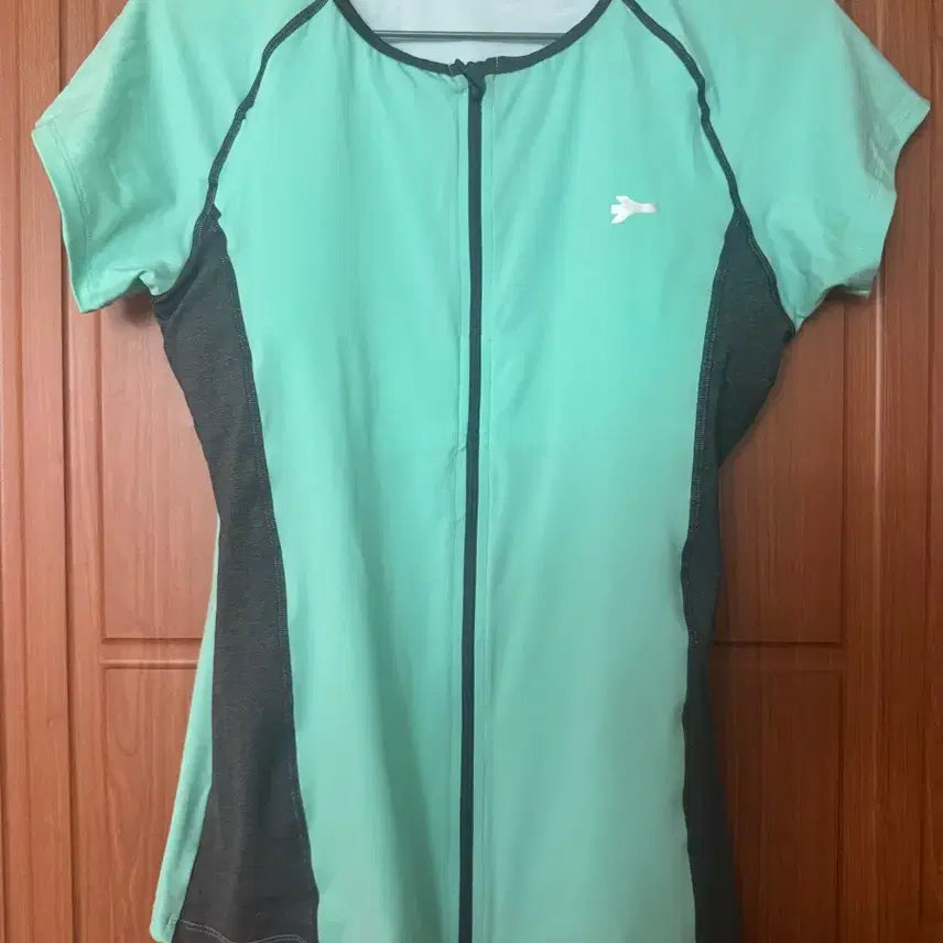 [BUNJANG] Renoma Zip-Up Rash Guard / 레노마 집업 래쉬가드