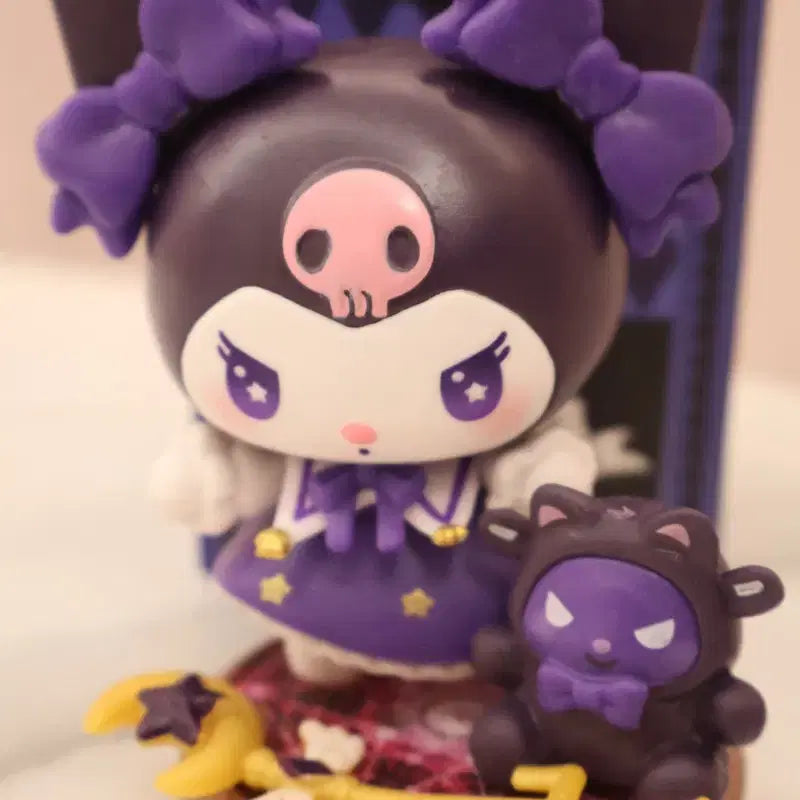 [BUNJANG] Sanrio Kuromi Witch Figure / 산리오 쿠로미 피규어 마녀
