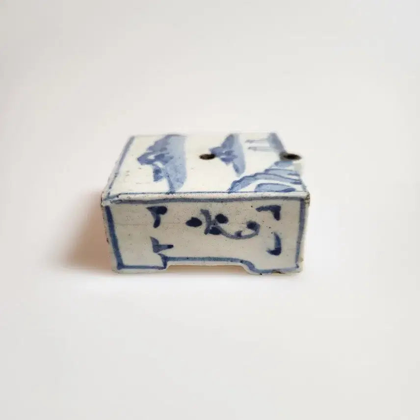 [SOLD OUT] 고미술품 조선시대 백자청화사각산수문연적