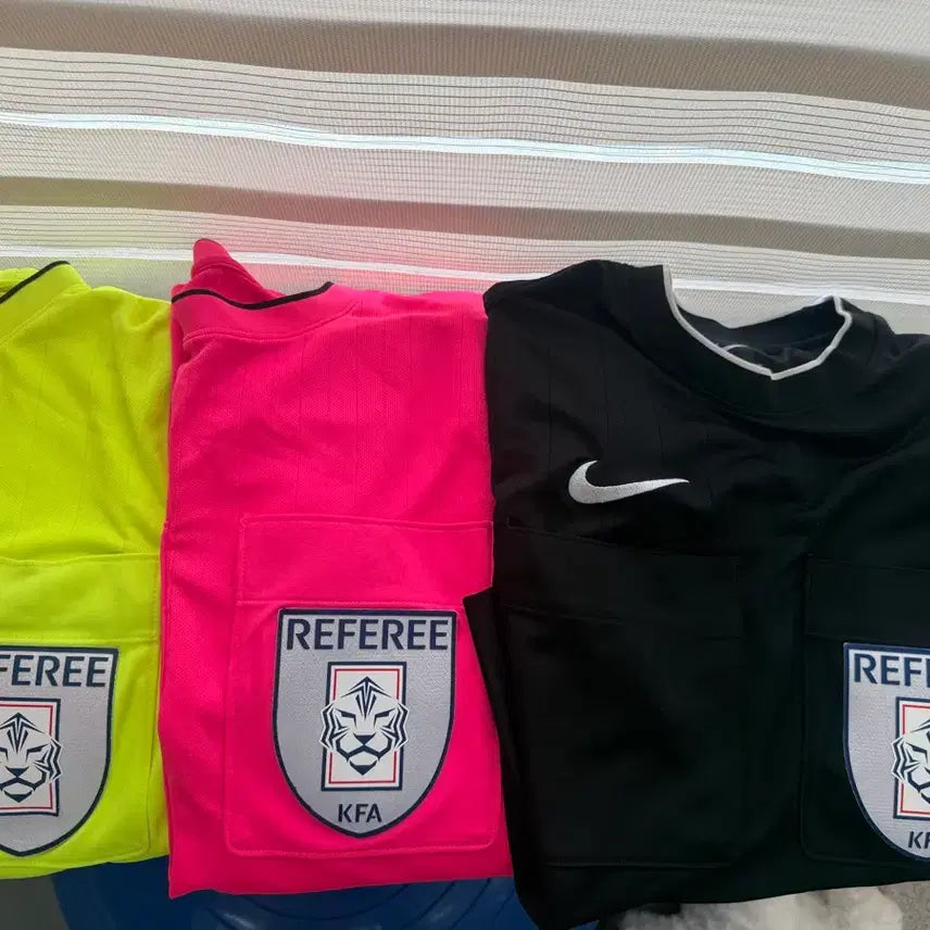 [BUNJANG] Nike Long Sleeve Soccer Referee Jersey Bundle (Used - 6 Tops) / 나이키 축구 심판복 긴팔 일괄 판매 (중고-상의 6벌)