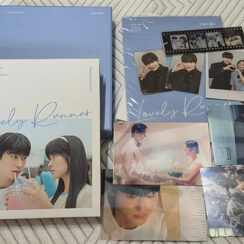 [BUNJANG] Byeon Woo Seok Lovely Runner Photo Essay Special Photocard Set / [새상품] 선재업고튀어 포토에세이 특전 포함 ByeonWooSeok