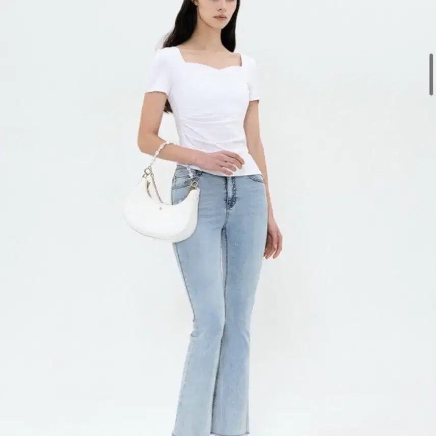 [BUNJANG] GraceU Cindy Heart Neck Shirring T-Shirt Short Sleeve White (New with Tags) / [ 새상품 ] 그레이스유 신디 하트넥 셔링 티셔츠 반팔 S 화이트