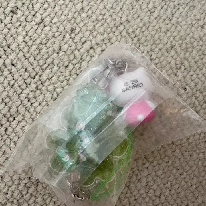 [BUNJANG] Sanrio Secret Clover Strap Kitty / 산리오 시크릿 클로버 스트랩 키티