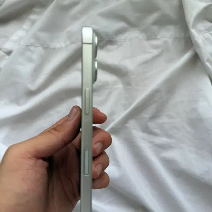 [BUNJANG] Apple iPhone 16 White 128GB / 아이폰16화이트128GB