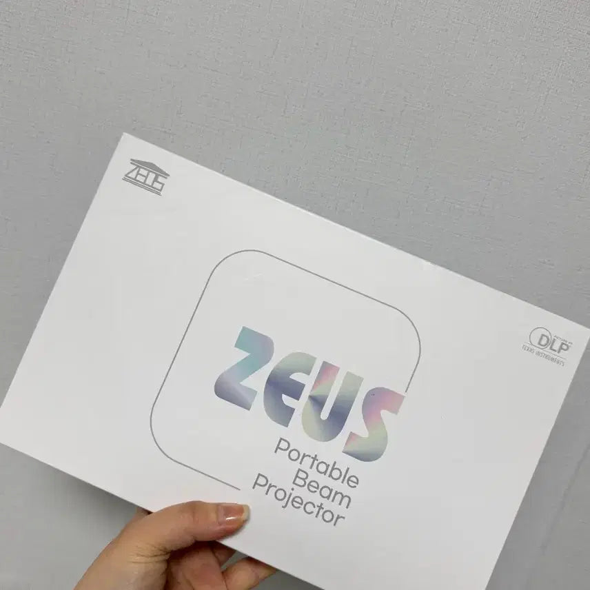 [BUNJANG] ZEUS SKY A880 HD Mini Beam Projector for Home Cinema and Camping / 제우스빔프로젝터 SKY 홈시네마 캠핑용 HD 미니빔 ZEUS A880