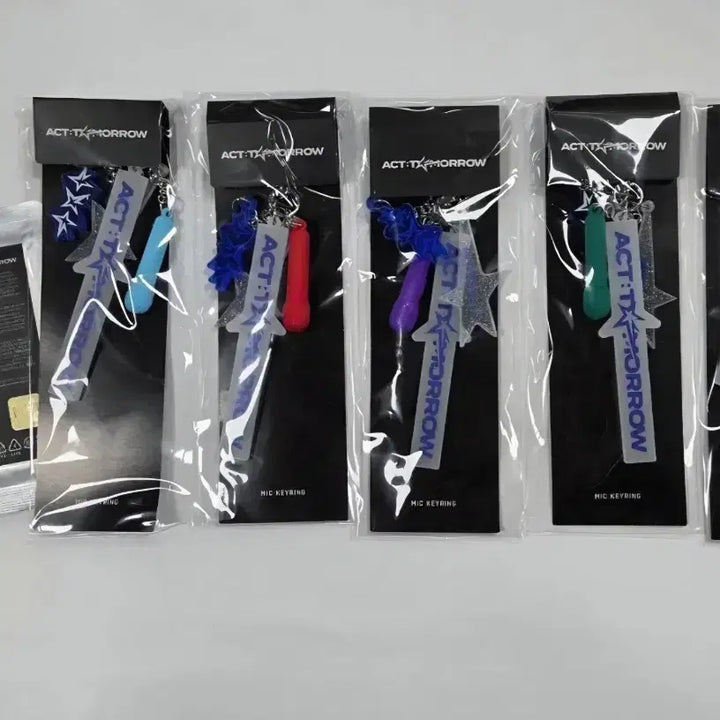 [BUNJANG] TXT ACT : TOMORROW Concert MD MIC Keyring Bundle Set / TXT 투바투 ACT : TOMORROW 콘서트 MD MIC 키링