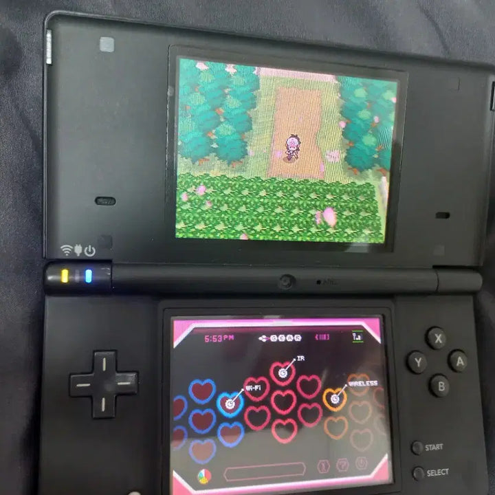 [BUNJANG] Nintendo DSi Pokemon Black Edition + Pokemon Black Box Set / 닌텐도 dsi 포켓몬 블랙에디션 + 포켓몬스터 ds 블랙 박스