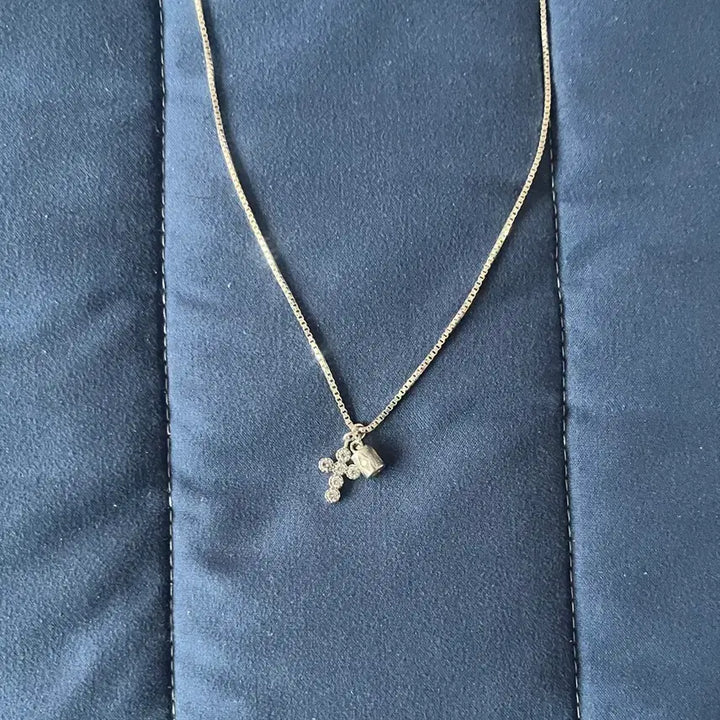 [BUNJANG] Cross the Key Silver Necklace / cross the key 실버 목걸이