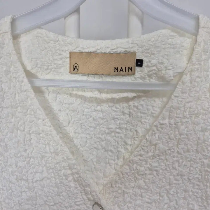 [SOLD OUT] 나인 크러쉬 반팔 블라우스 아이보리