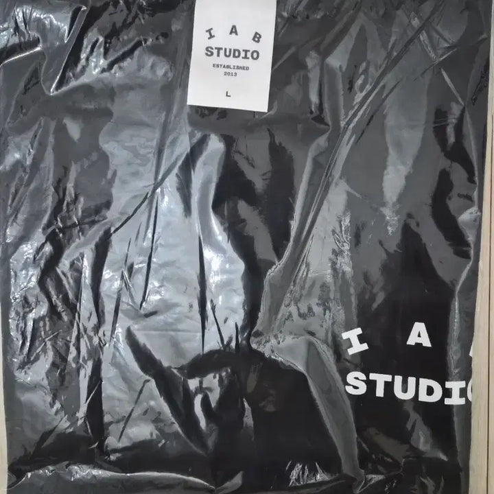 [BUNJANG] IAB STUDIO Black Short Sleeve T-Shirt L / IAB STUDIO 반팔 티셔츠 블랙 L사이즈.정품