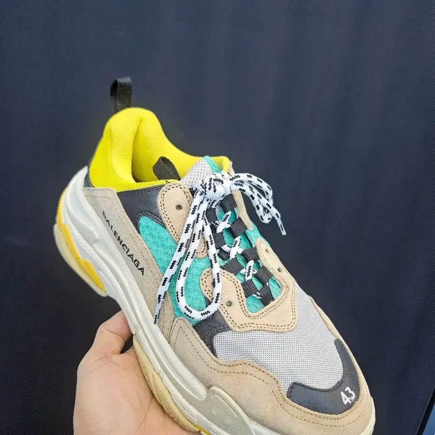 [BUNJANG] Balenciaga Triple S Green and Yellow Colorway Size 43 / 발렌시아가 트리플 S 노초 컬러 43사이즈