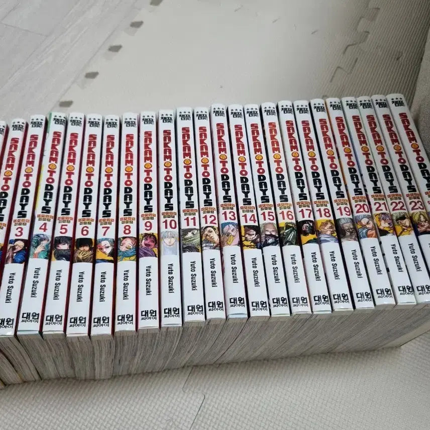 [BUNJANG] Sakamo­to Days Complete Set Volumes 1-23, Novel, Special Editions, and Goods / 사카모토 데이즈 만화 전권 1~23권+소설+특전+굿즈