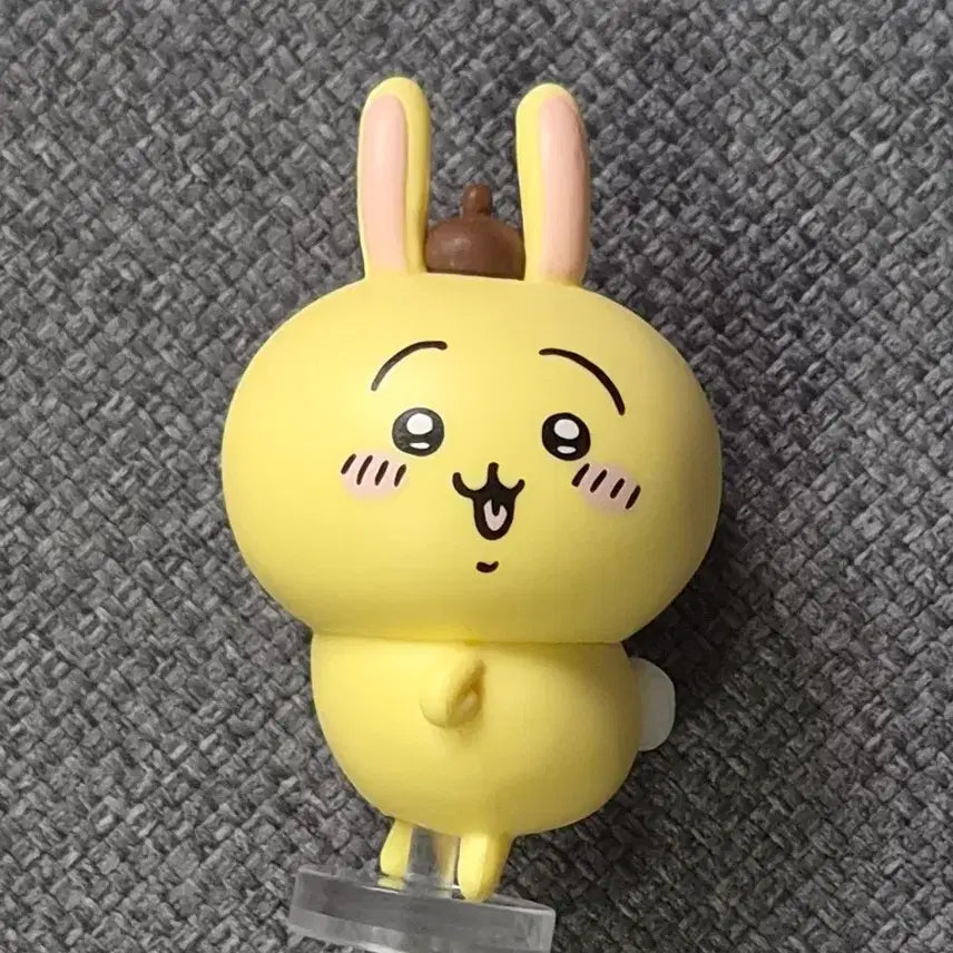 [BUNJANG] Chiikawa x Sanrio Usagi Nari-Kiri Figure / 치이카와x산리오 나리키리 우사기 피규어