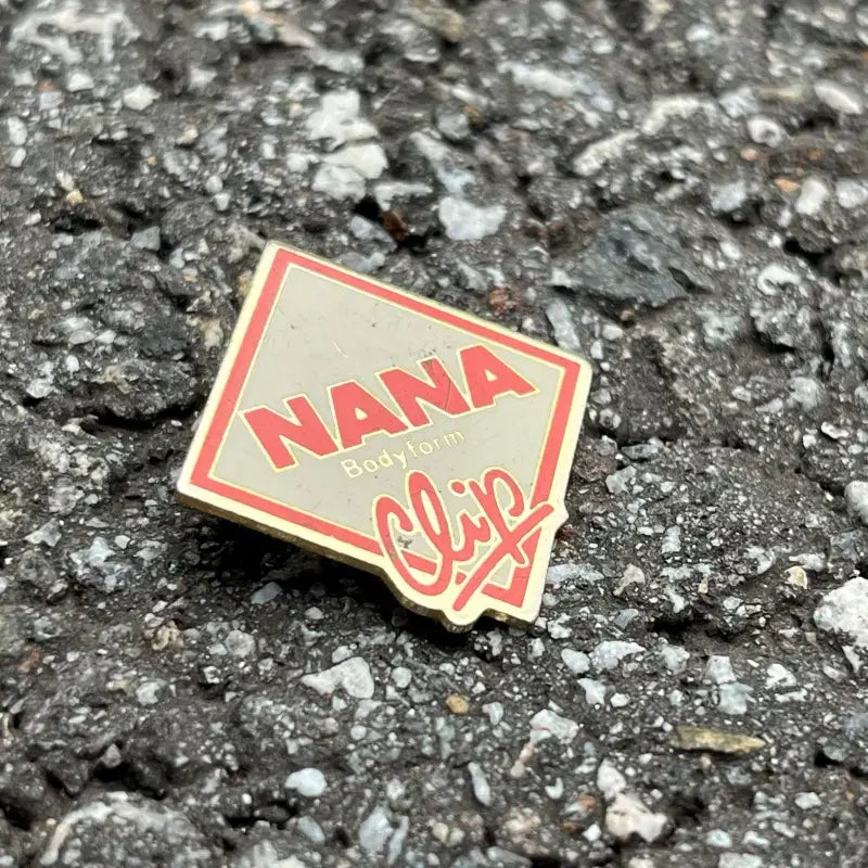 [BUNJANG] NANA Original Vintage French Metal Body Form Clip Badge / NANA 나나 바디폼클립 프랑스뱃지 빈티지뱃지 A344