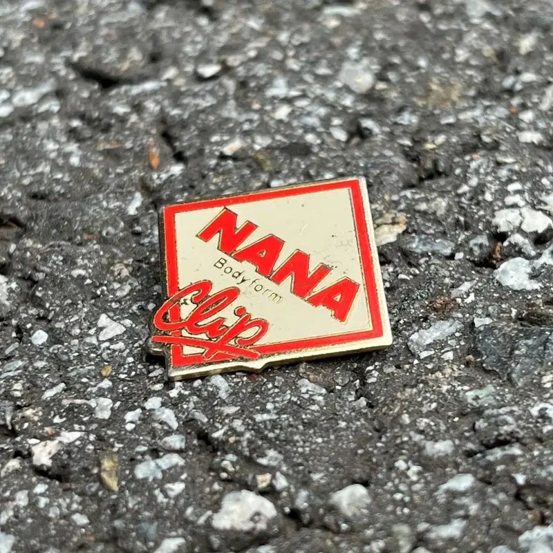 [BUNJANG] NANA Original Vintage French Metal Body Form Clip Badge / NANA 나나 바디폼클립 프랑스뱃지 빈티지뱃지 A344