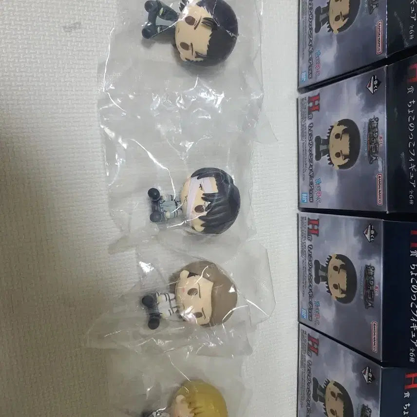 [BUNJANG] Attack on Titan Choconoqo Figure Set (4 Types, Sealed) / 미개봉) 진격의거인 각자의결의 초코노코 피규어 4종