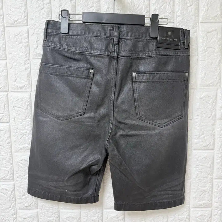 [BUNJANG] Woo Youngmi Black Coated Denim Shorts / 우영미  블랙 코팅 데님 쇼츠(4장일괄 구매시 이상품 드립니다)