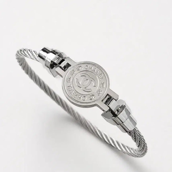 [BUNJANG] Surgical Stainless Steel C Logo Bangle Bracelet / C로고 써지컬 뱅글 팔찌 새상품
