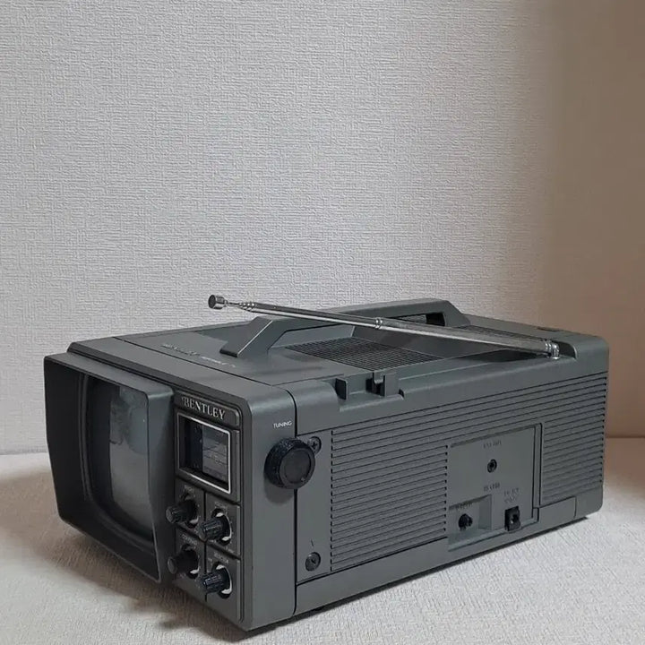 [SOLD OUT] 레트로 [ 흑백 텔레비전 ] 근대사 소형TV 인테리어 장식품