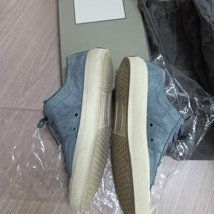 [BUNJANG] Tom Ford Cambridge Suede Sneakers Blue Size 10 / 톰포드 캠브리지 스니커즈 블루 10