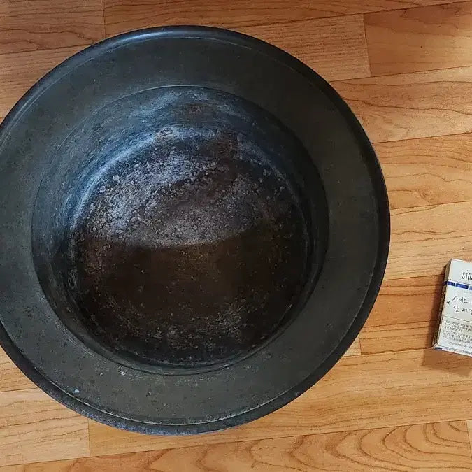 [BUNJANG] Antique Brass Samjok Brazier / 오래된 놋쇠 삼족화로