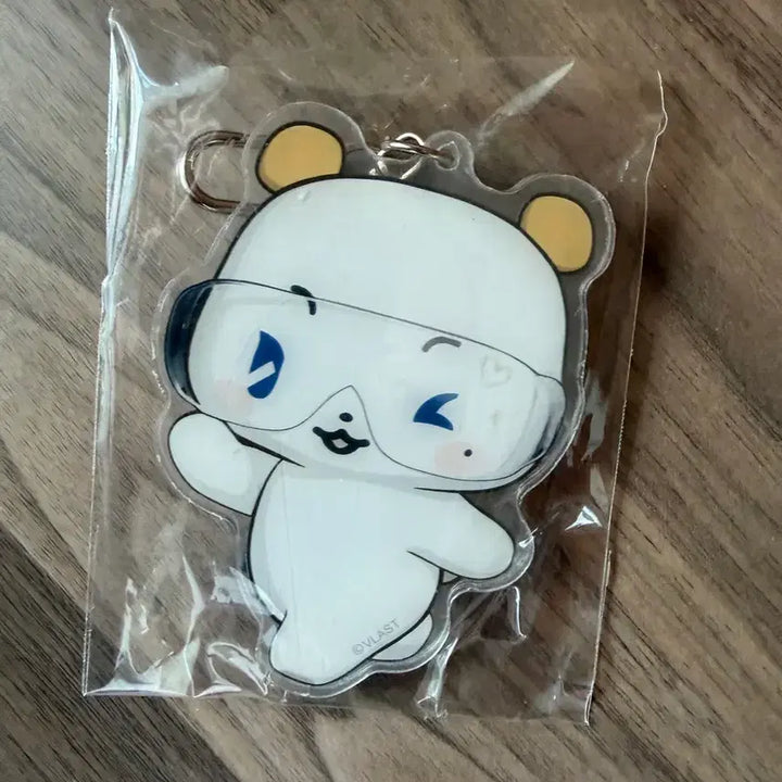 [BUNJANG] PlaYe Live Mediheal Popup Mmemimoo Mirror Keyring POB / 플레이브 뫄 메디힐 팝업 므메미무 거울 키링 특전