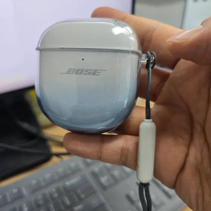 [BUNJANG] Bose QC Ultra Earbuds (White) / 보스 QC 울트라 이어버드(화이트) 팝니다.