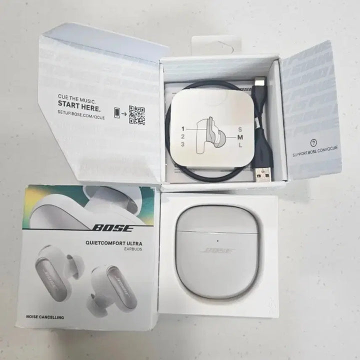 [BUNJANG] Bose QC Ultra Earbuds (White) / 보스 QC 울트라 이어버드(화이트) 팝니다.