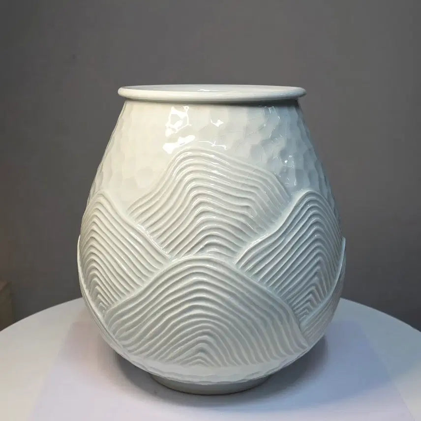 [BUNJANG] Zhu Xing Style Porcelain Vase / 백자 추상문호