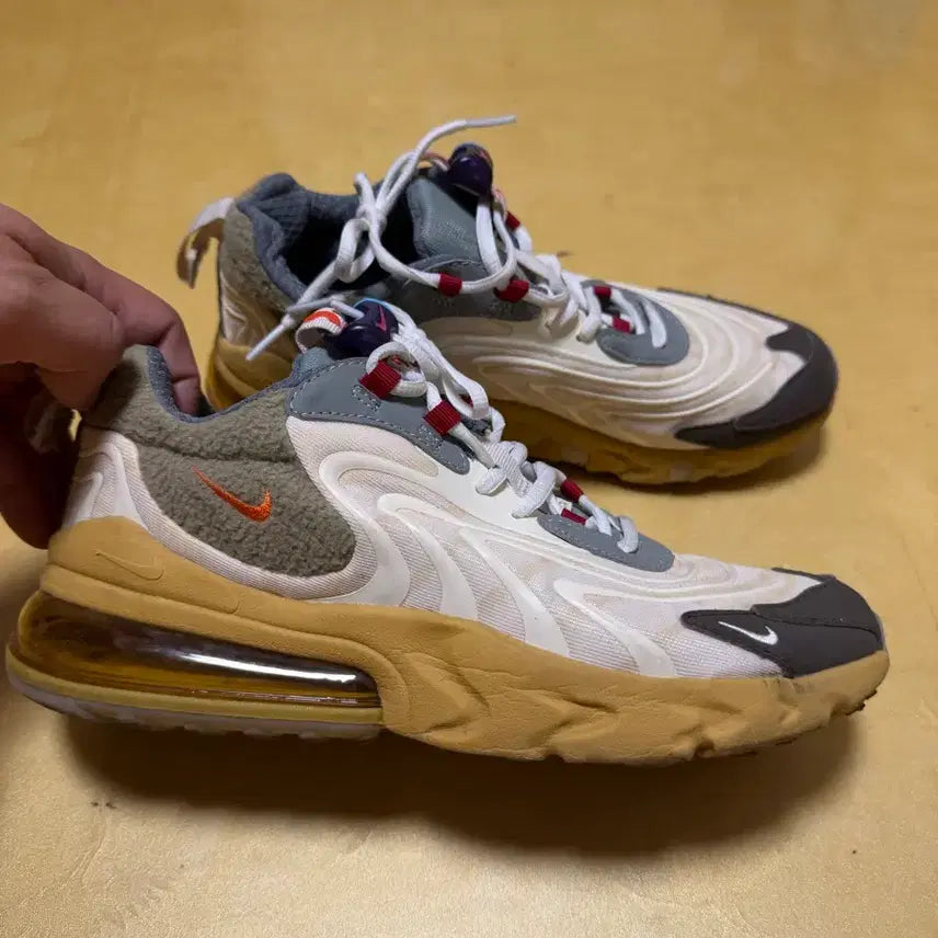 [BUNJANG] Nike x Travis Scott Air Max 270 React Trail Sneakers / 나이키 x 트래비스 스캇 에어맥스 270 리액트 트레일 스니커즈 운동화