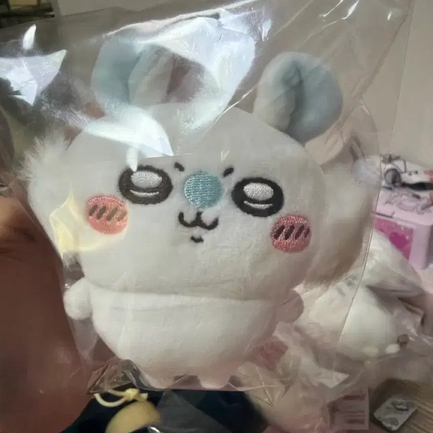 [BUNJANG] Cheekawa Cheekawa Park Mini Momonga Mascot / 먼작귀 치이카와 치이카와파크 미니 모몽가 마스코트 판매 양도