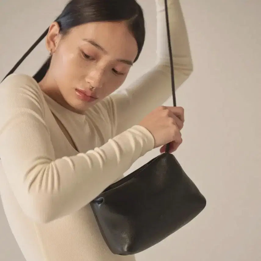 [BUNJANG] YURT BOU Bag / YURT 유르트 BOU 부 백 가방