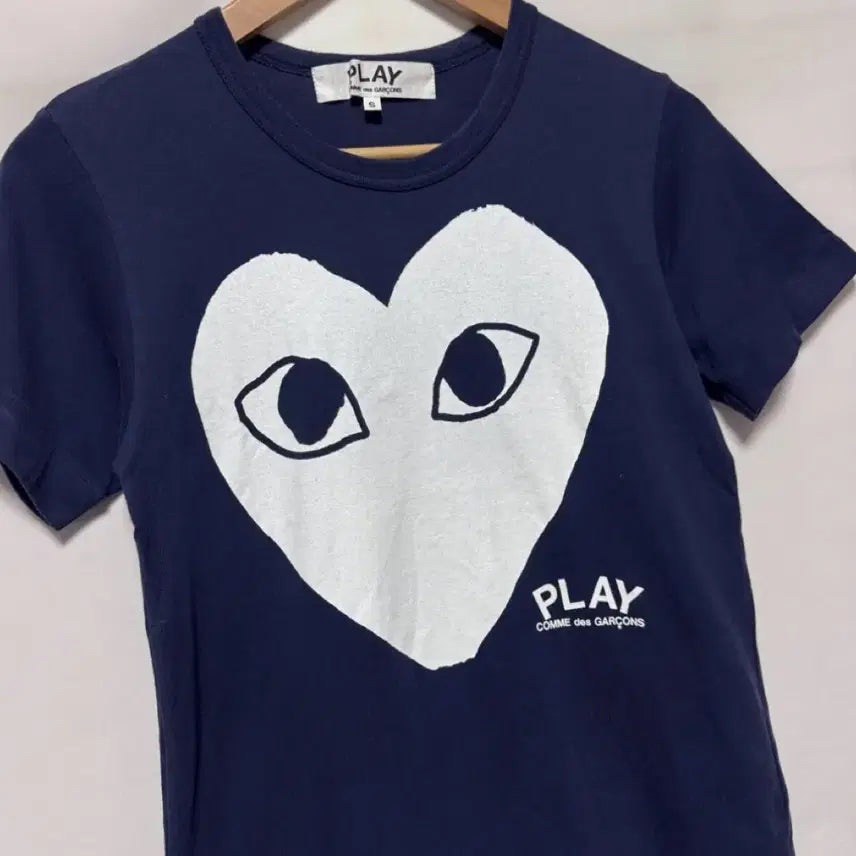 [BUNJANG] Comme des Garçons Play Navy T-Shirt / 희귀) 꼼데가르송 플레이 네이비 반팔