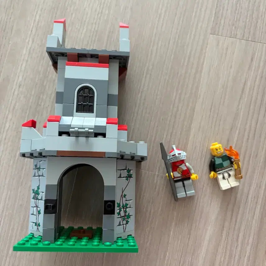 [BUNJANG] LEGO Castle Figures (2) + Bulk Parts / 레고 캐슬 피규어2개 + 벌크 일부