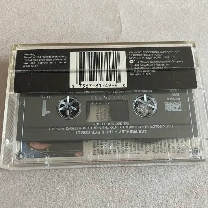 [BUNJANG] Kiss Ace Frehley Solo Album Cassette Tape (Import) / 록 밴드 키스 Kiss 에이스 프렐리 솔로 앨범 수입반 카세트테이프