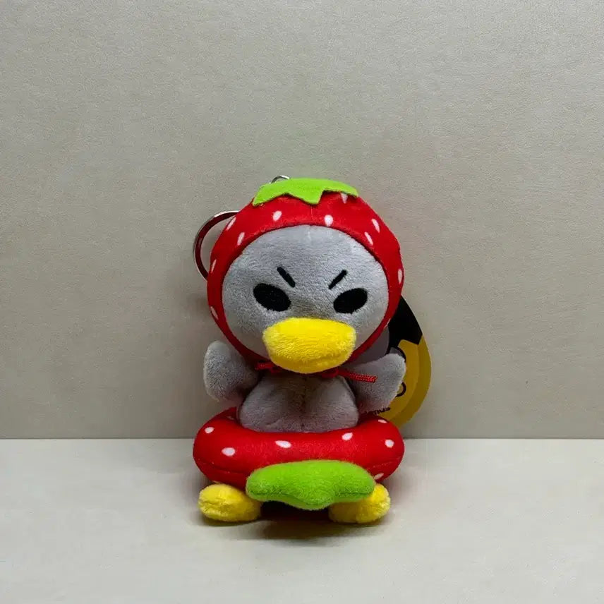 [BUNJANG] Strawberry Chicken Plush Keychain / 딸기 꼬꼬 인형 키링