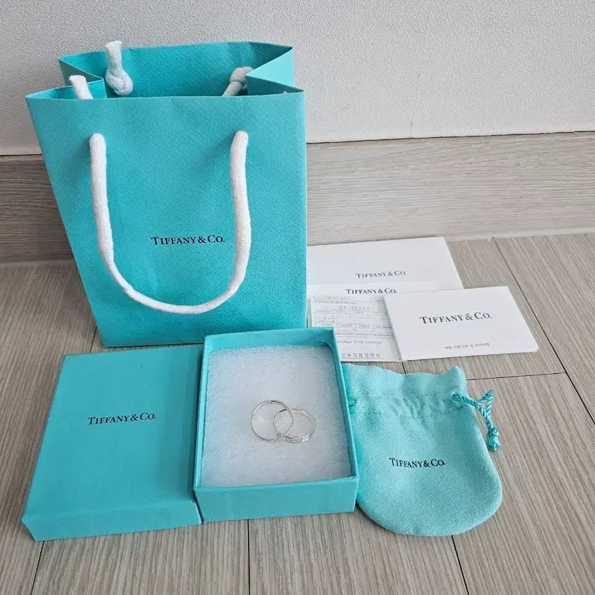 [BUNJANG] Tiffany &amp; Co. Interlocking Circle Ring US 6.5 / 정품 티파니앤코 인터라킹 서클링 US6.5
