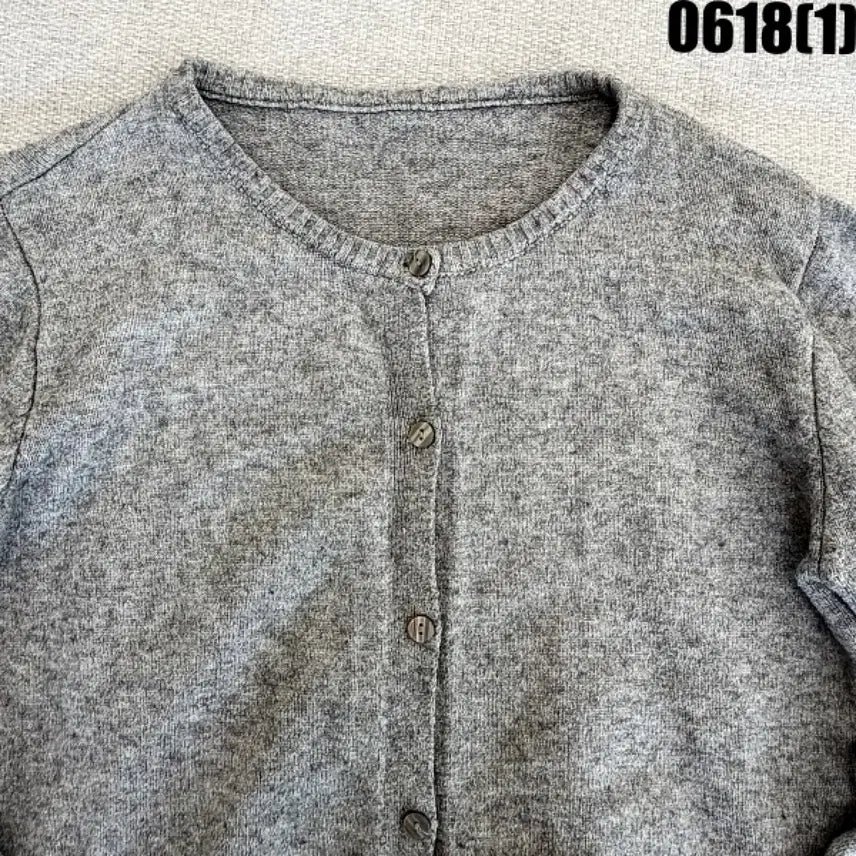 [BUNJANG] Round Neck Cardigan Grey S / 라운드넥 가디건 그레이 S