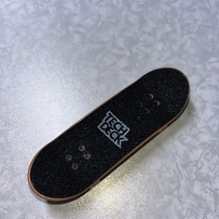 [BUNJANG] Teck Deck Earphone Holder / 미사용 테크덱 이어폰홀더 텍덱 teckdeck