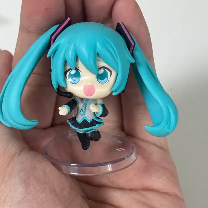 [BUNJANG] Bandai Hatsune Miku Happy Jump Gacha Figure / 반다이 하츠네미쿠 해피 점프 가챠 피규어